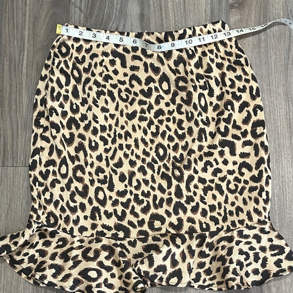 Leopard Print Skirt Set - Picture 11 of 12